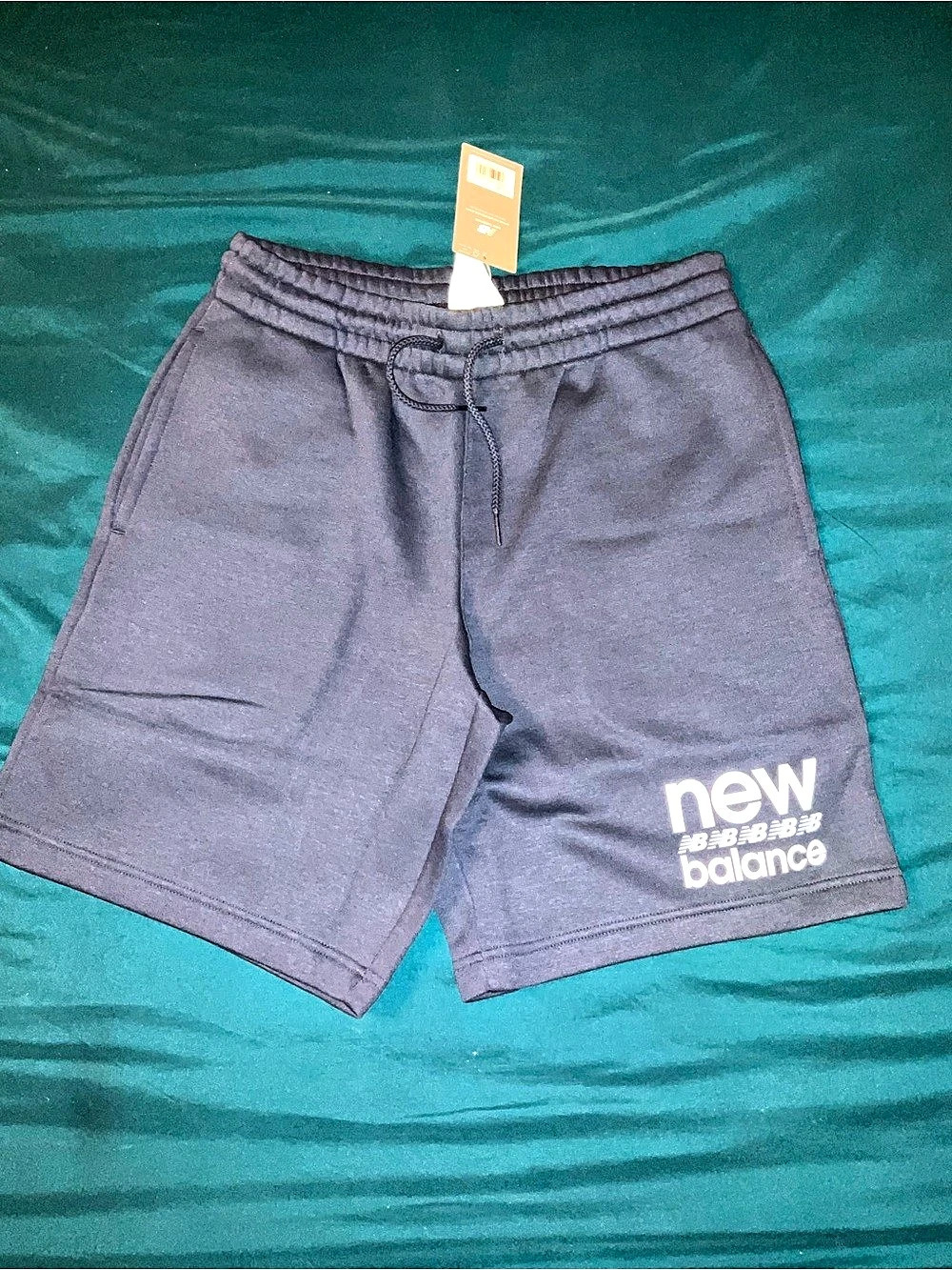 New Balance Men Athletic Shorts Gray Size Medium NWT
